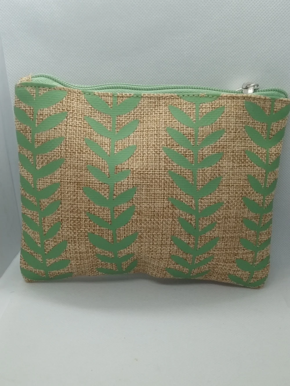 MACYS MAKEUP BAG - Picture 5 of 7